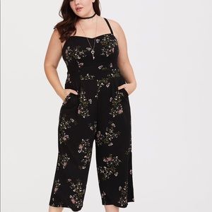 Torrid floral jumpsuit NWT